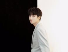 开云体育入口-基米希主宰比赛，哥伦比亚对阵曼联中的全能展现