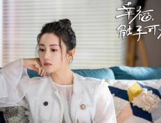 开云体育官网-极速之夜的变奏曲，当F1的顶点轰鸣撞上哈登的单打艺术