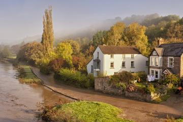 开云体育中国-世界排名争夺战的惊天逆袭，亚特兰大最后时刻绝杀阿尔及利亚