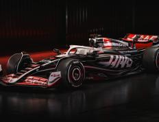 开云下载-阿斯顿马丁逆转哈斯车队，皮亚斯特里点燃赛场