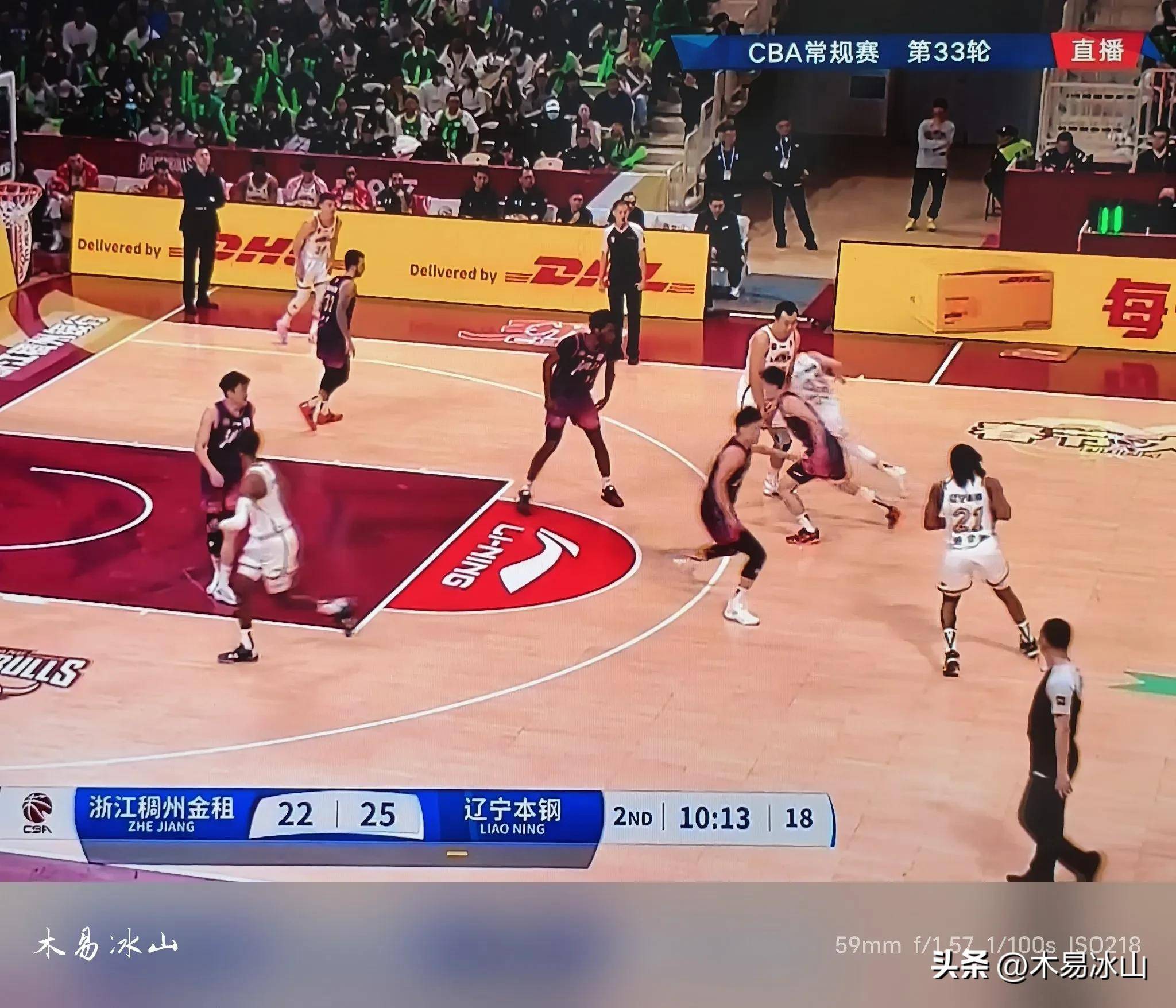 开云体育登录-包含NBA球员换队引发球迷热议，球市瞬间风云变幻的词条