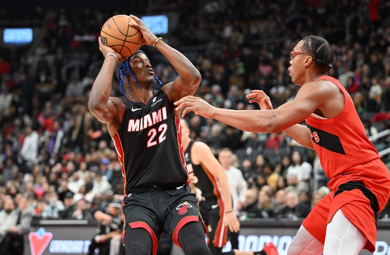 开云体育-猛龙惊险击败国王,小卡两度绝杀