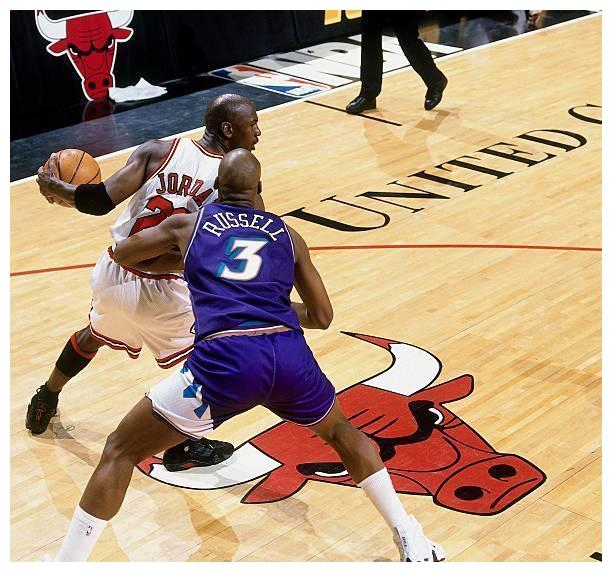 开云体育下载-关于阿根廷男篮翻盘奇才，拉塞尔关键制胜的信息