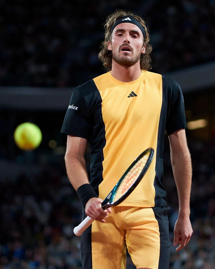 开云APP-世界网球队碾压西班牙网球队，西西帕斯制霸全场的简单介绍